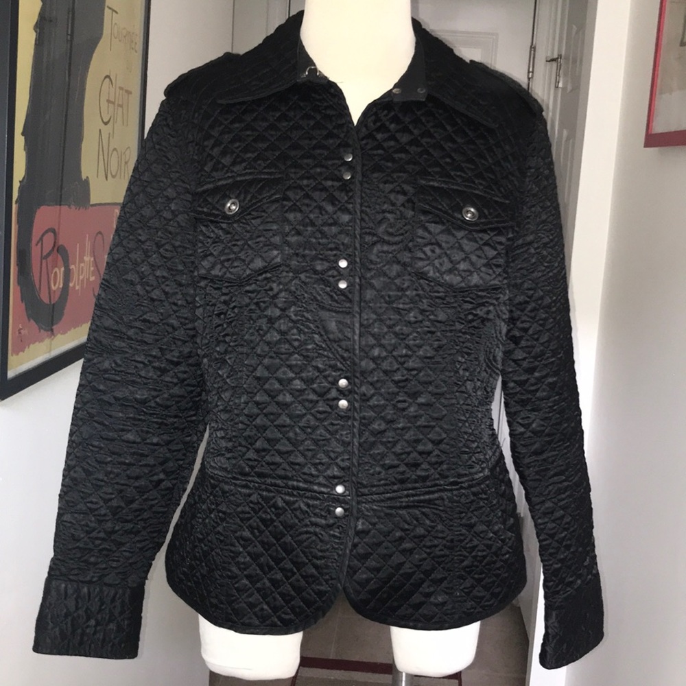 I.E. Quilted Relaxed Petite Jacket Size  PXL 😘😘